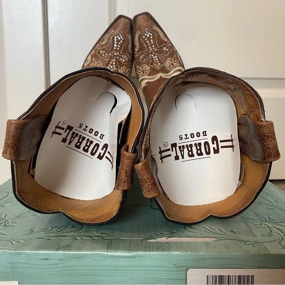 Corral Womens Canton Cowboy Boots Cross Crystals & Studs Western size 7.5 - Picture 12 of 12